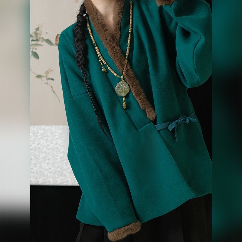 Hanfu Ming za žene s preklopnim ovratnikom, flis podstava, rukavi s lukom i dotjerana Mamian suknja, svakodnevni zimski komplet