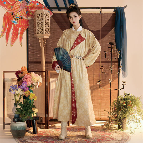 Hanfu set iz dinastije Tang: haljina s okruglim izrezom i lampionske hlače, kombinacija boja, verzija za par