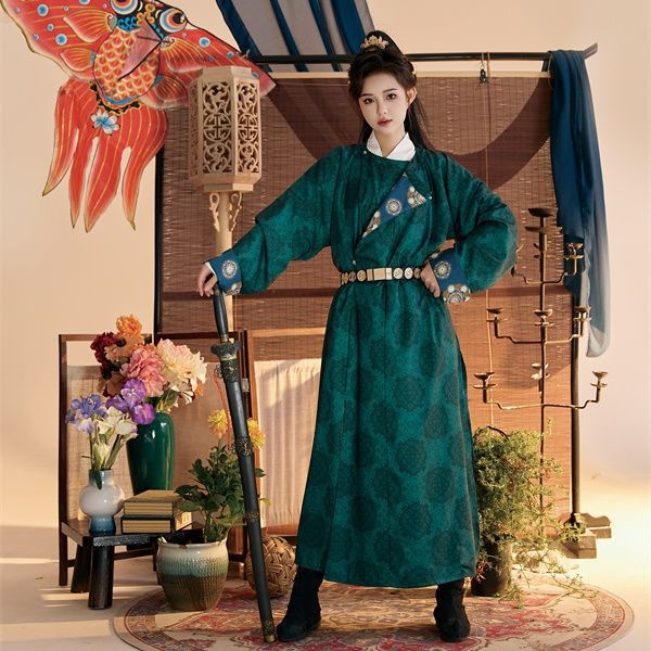 Hanfu set iz dinastije Tang: haljina s okruglim izrezom i lampionske hlače, kombinacija boja, verzija za par