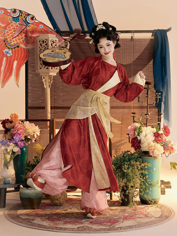 Hanfu set iz dinastije Tang: haljina s okruglim izrezom i lampionske hlače, kombinacija boja, verzija za par