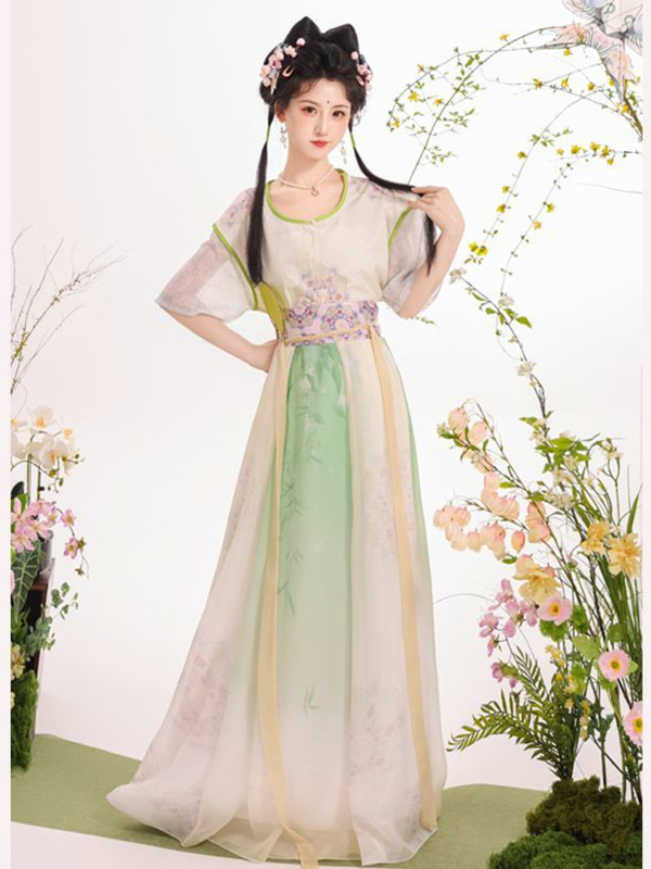 Hanfu 2026: novi model kineskog stila ljetna odjeća sa širokim ovratnikom, Tang stil jakna s kratkim rukavima i poderana suknja za svakodnevnu upotrebu i fotografiranje.