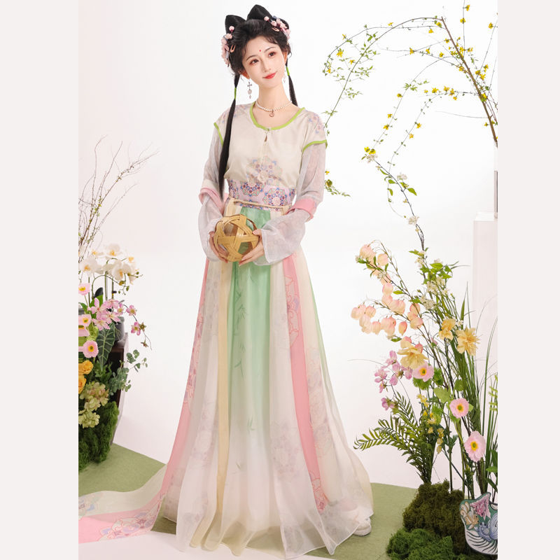 Hanfu 2026: novi model kineskog stila ljetna odjeća sa širokim ovratnikom, Tang stil jakna s kratkim rukavima i poderana suknja za svakodnevnu upotrebu i fotografiranje.