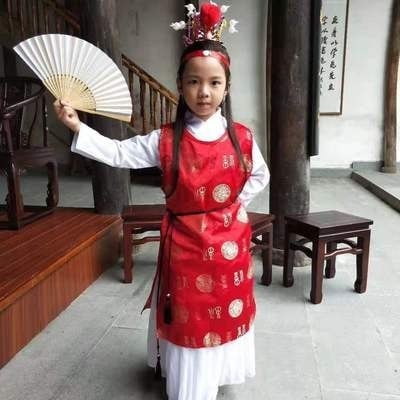 Hanfu kostim za izvedbu inspiriran Lin Daiyu iz Dream of the Red Chamber, dinastija Song, kaput i suknja za pozornicu i studijsku fotografiju