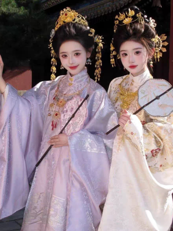 Hanfu u Ming dinastije za plemenite žene, raskošno tkan zlatnim nitima dvostruko zakopčana bluza, luksuzna teška vez, okrugli ovratnik, stojeći ovratnik, duga haljina za proljeće i jesen