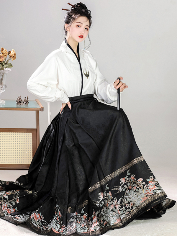 Dnevni outfit inspiriran Hanfuom, s modernim rukavima i Mamian suknjom