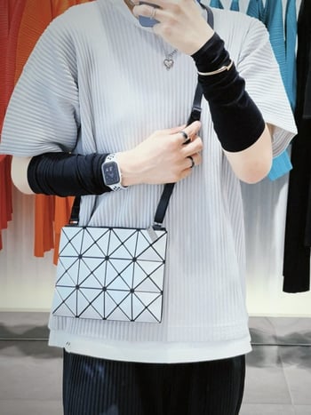 Lucent női válltáska diamantszerkezetű patchwork mintával, négy rekesz – geometrikus, mindennapi sminktáska