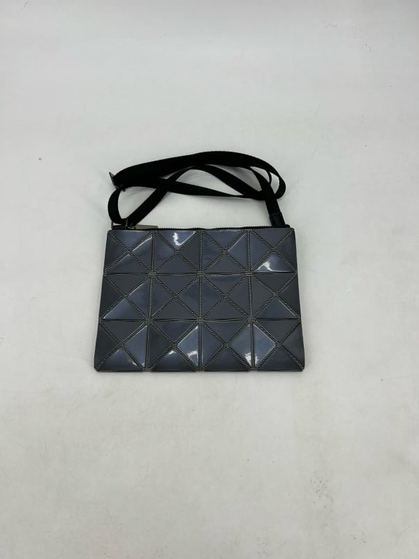 Lucent női válltáska diamantszerkezetű patchwork mintával, négy rekesz – geometrikus, mindennapi sminktáska