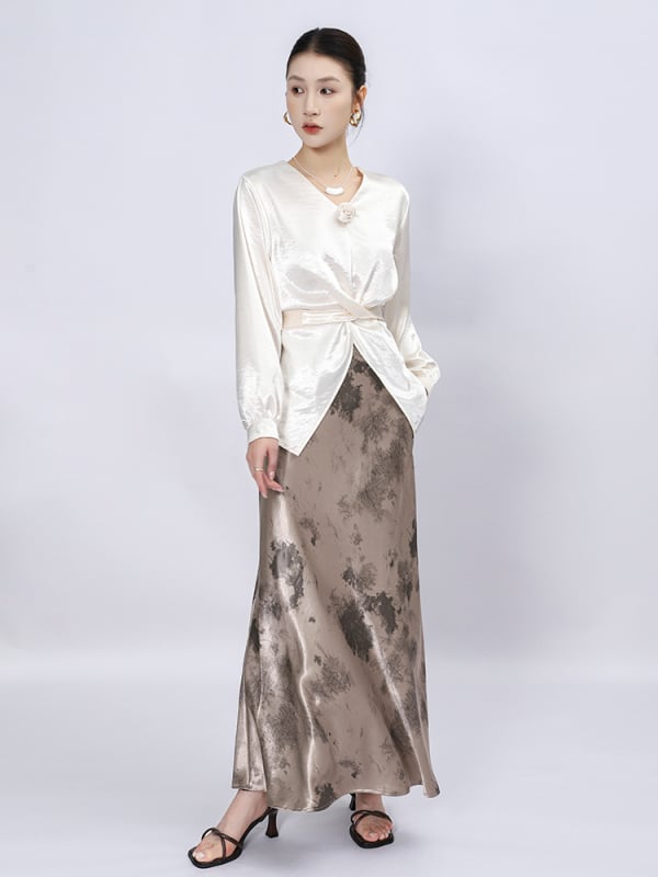 Ženska satenska suknja s printom smudge, midi duljine, fishtail kroj, elegantni uredski stil