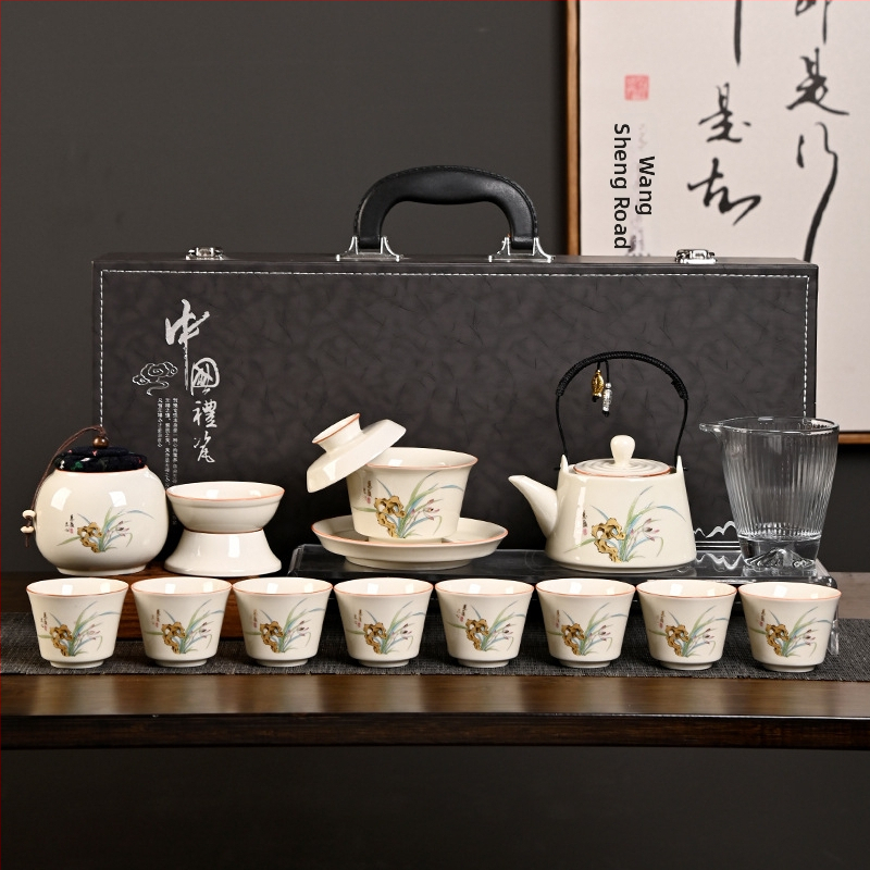 Japonský Gong Fu čajový set z porcelánu — čajník s vyklápacou rúčkou, čajové šálky a misa s viečkom v darčekovej krabici