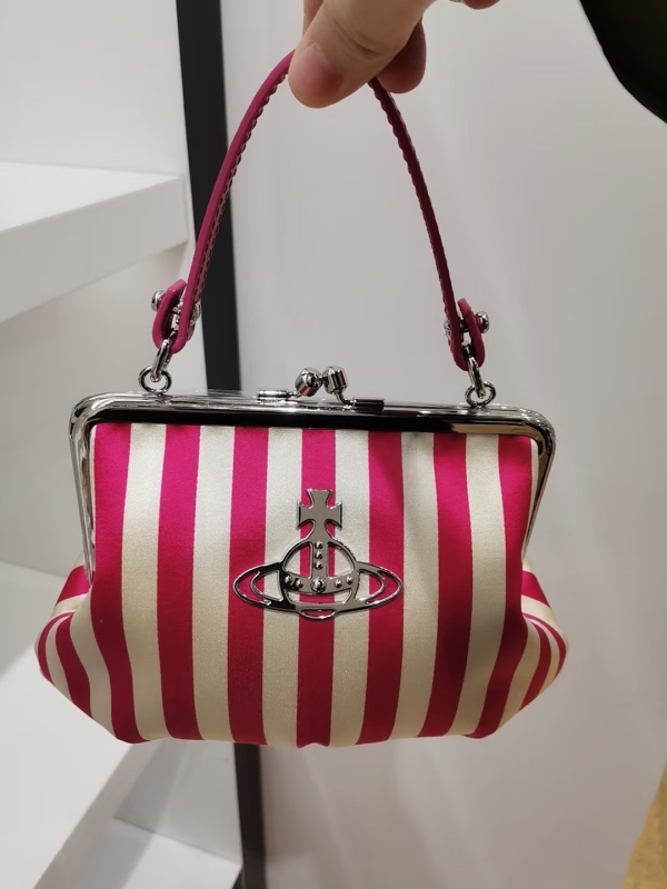 Torba Dumpling Empress Dowager Saturn, proljeće-ljeto 2026, moderna visoko-kvalitetna retro torba s kopčom i lancem, mala crossbody