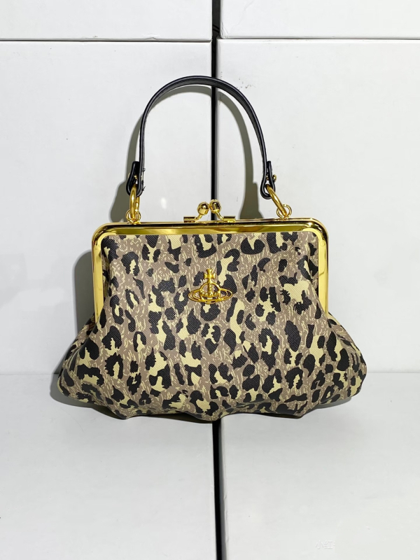 Torba Dumpling Empress Dowager Saturn, proljeće-ljeto 2026, moderna visoko-kvalitetna retro torba s kopčom i lancem, mala crossbody