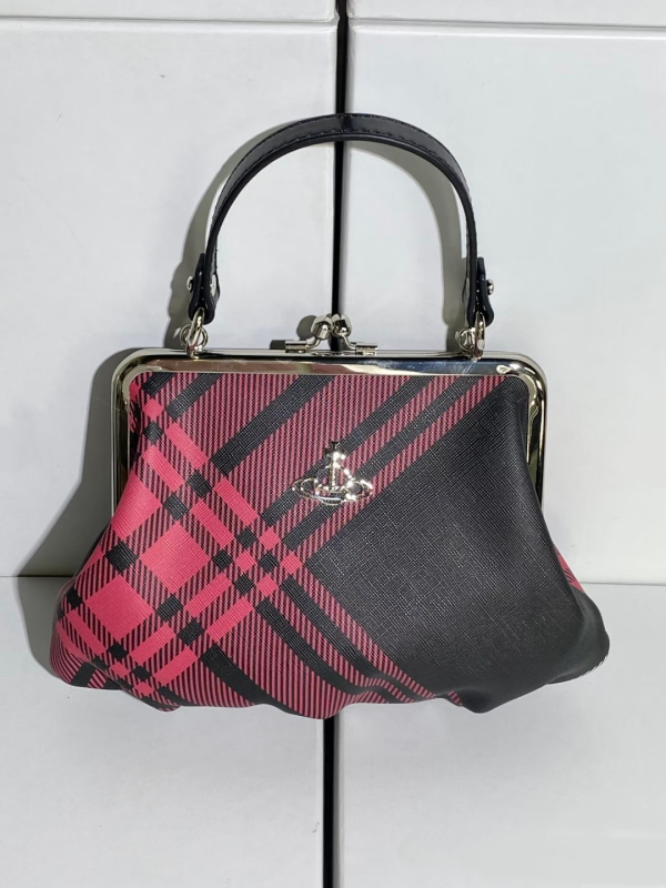 Torba Dumpling Empress Dowager Saturn, proljeće-ljeto 2026, moderna visoko-kvalitetna retro torba s kopčom i lancem, mala crossbody