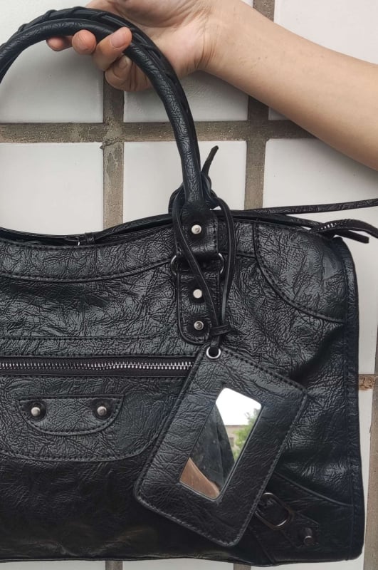 Európai–amerikai retro tote táska szegecses részletekkel, párizsi ihletésű váll-táska