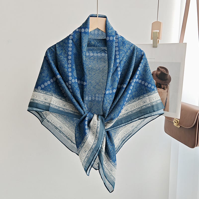 Veliki kvadratni šal 110 x 110 cm s kariranim uzorkom, svestran i elegantan stil, poliester – imitacija svile i pamuka, lagani ženski šal za putovanja