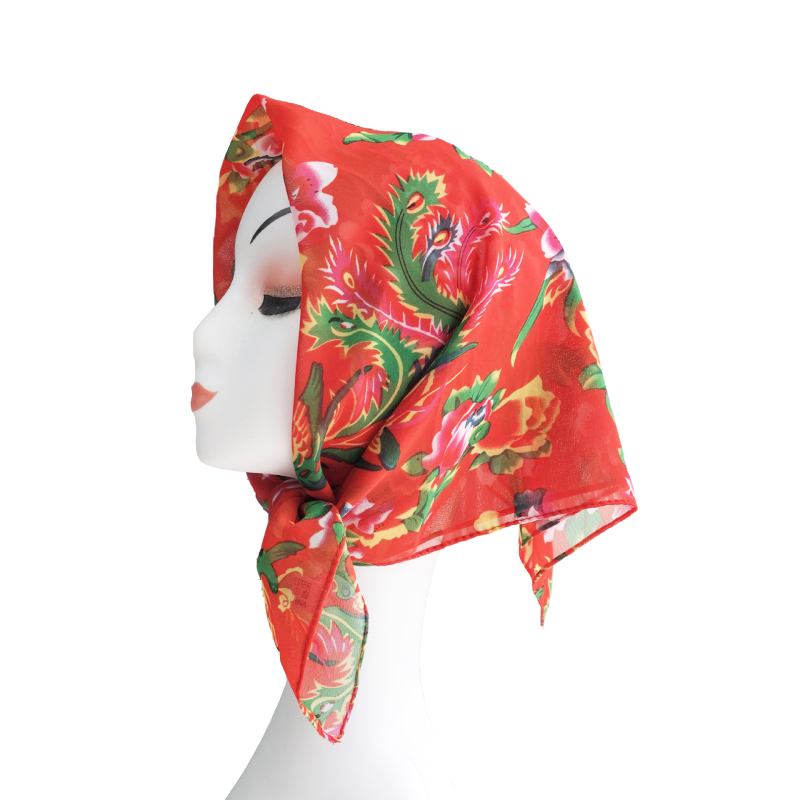 Női háromszög chiffon kendő, 68×68 cm, poliészter, pasztell virág mintával