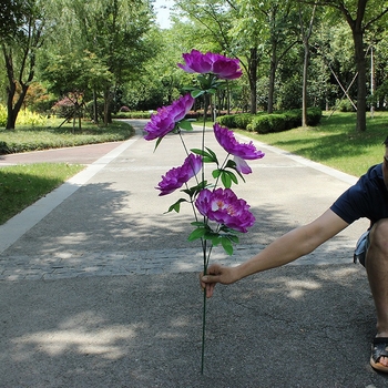 Umjetni buket s pionima i krizantemama, visina 110 cm, promjer cvijeta 22 cm, crveni umjetni cvjetovi za memorijalne obrede