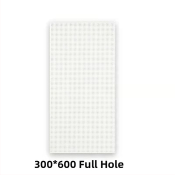 600x600 hliníkový panel stropu s perforáciou a mikrootvormi, pre integrované stropy, kancelárie, školy a továreň