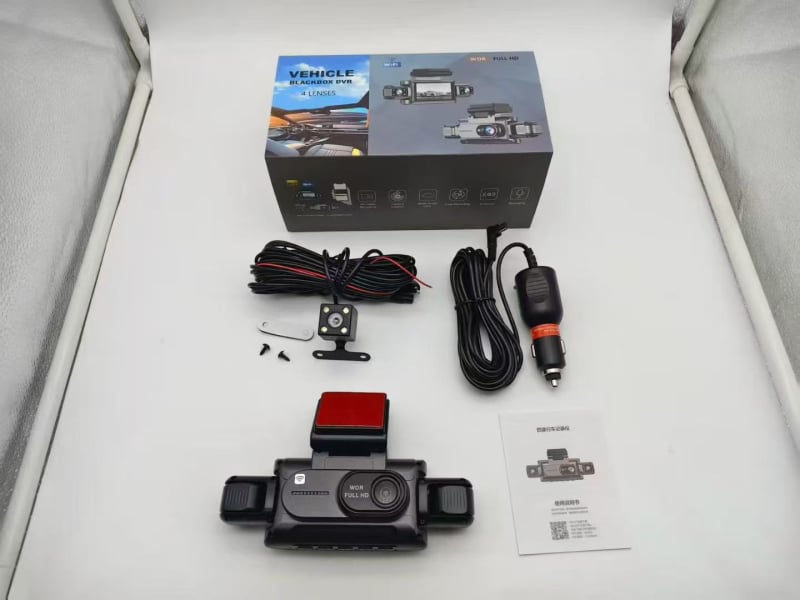Trojlenska automobilska dash cam 1080p s noćnim snimanjem, Wi‑Fi, 3,0-inčni LCD, 140° širok kut gledanja, ugradnja na prednje staklo