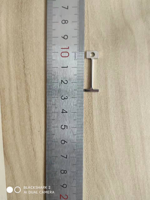 Mingrui Alat za niveliranje pločica s zamjenjivim čeličnim iglama, raspon 0,5–2,0 mm, kratka verzija, produžene i šire igle za pločice za pod