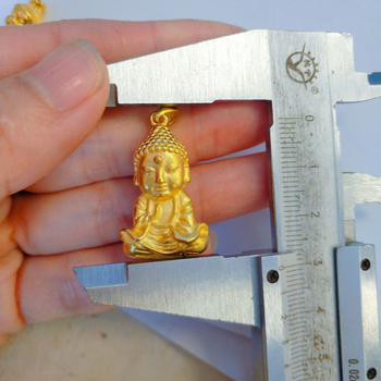 Pozlaćeni mosadni Buda privjesak za ogrlicu - Maitreya Buddha, unisex