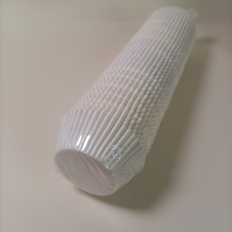 Crno-bijeli karirani papirnati kalupi za muffine, otporni na masnoću, papirne podloške za čokoladu, pojedinačno pakirano, PVC spremnik, oko 100 komada