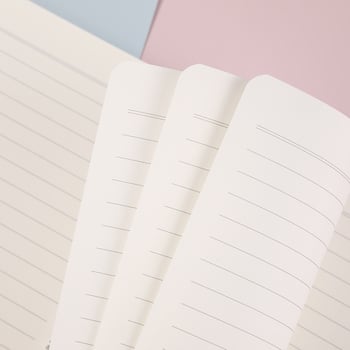 A5 bilježnica sa spiralnim uvezom, debela mekana korica, simpatičan crtani dizajn