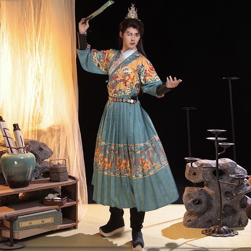 Hanfu u Ming stilu: Dragon's Roar kostim s letećom ribom za muškarce, brokatni gardijski kostim, proljeće–jesen stil