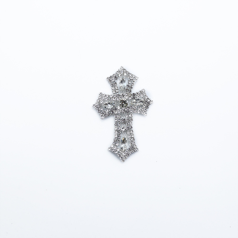 Krížové rhinestone ozdoby na oblečenie, topánky a klobúky – ručne zašívané diamantové doplnky pre DIY šperky