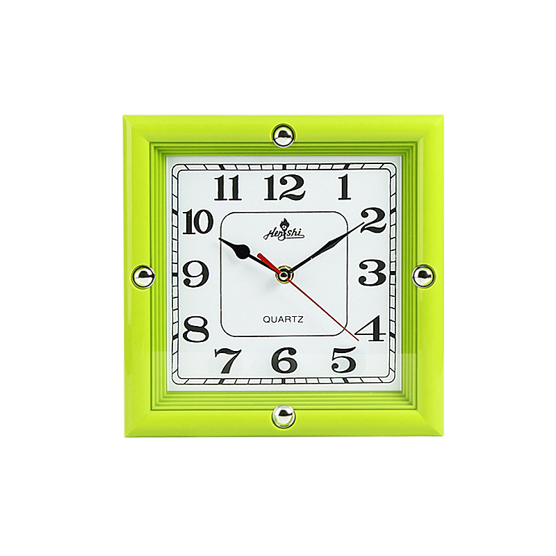 Plastové nástenné hodiny, 10-palcový, moderný minimalistický dizajn, štvorcový ciferník s číslami, quartz pohon, vhodné do obývačky, spálne alebo kancelárie