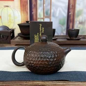 Ručne vyrezávaný fialový čajník s kladivovým vzorom, Fengming Xishi motív, Gongfu čajová súprava