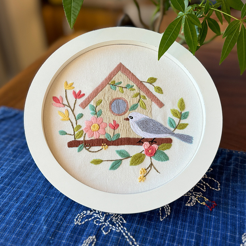 Séria Domáceho vtáka – Lu vyšívanie DIY set – kruhový domáci dekor