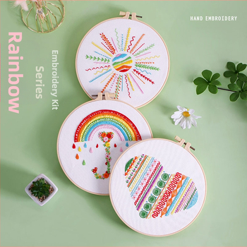 Nový DIY set na výšivku na látku – dúhová nálada, kvety a lístie na dáždniku
