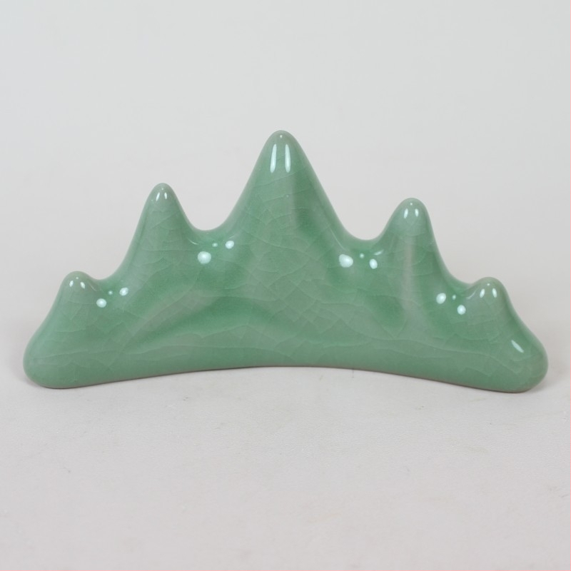Stojan na pero z porcelánu Longquan Celadon s horským motívom, držiak na štetce a doplnok k študentským štyrom pokladom