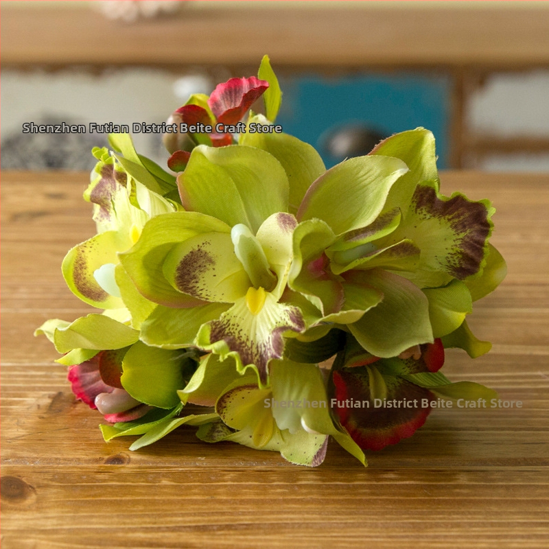 Umelá kytica kvetov s cymbidium orchideou, ružami a pivóniami pre svadby a domácu výzdobu