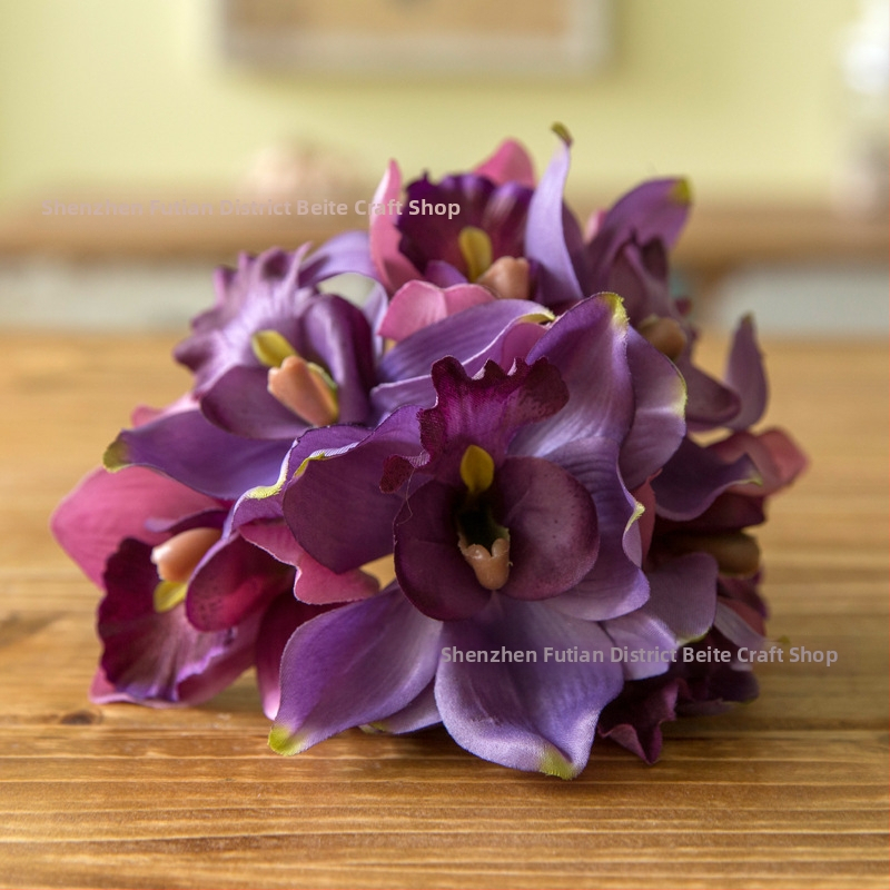 Umelá kytica kvetov s cymbidium orchideou, ružami a pivóniami pre svadby a domácu výzdobu