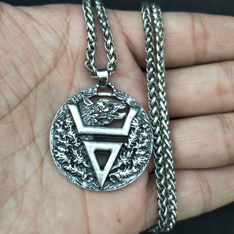 Ogrlica s Velesovim simbolom od cinkove legure, slavenski amulet s medvjeđim likom – vintage muški nakit