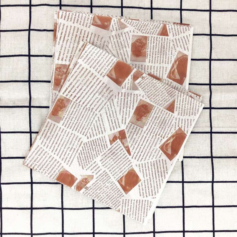 Hrubý papier na pečenie s olejovo odolným povrchom pre sendviče a hamburgery, obalový papier, olejový absorpčný papier a jednorazové podložky pod torty