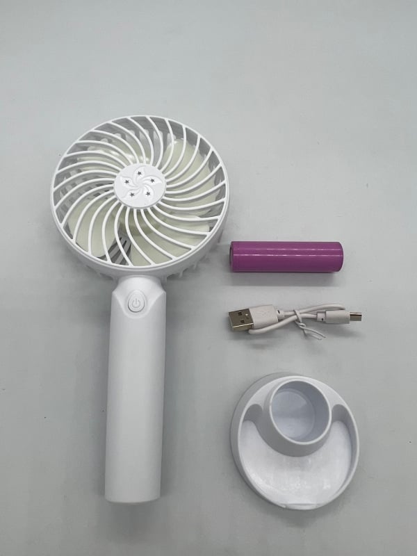 Mini prenosný USB ventilátor – stolný a ručný, pre internát a vonkajšie použitie, 3 rýchlosti, vymeniteľná batéria, nabíjanie cez USB