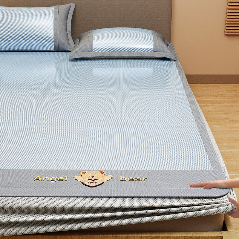 2025 nový model chladivý saténový matrac Ice Silk, certifikovaný pre matky a deti, skladací dizajn