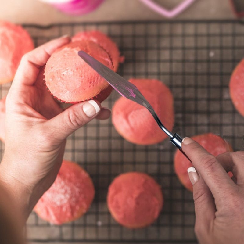 Tortová špachtľa, škrabka na krém a fondant dekoratívny nástroj, čokoládovou pastou na dekoráciu