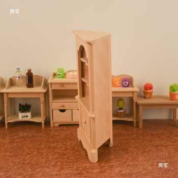 Drevený trojuholníkový kabinet pre bábkový dom, ručne vyrobený výstavný regál OB11 scénu