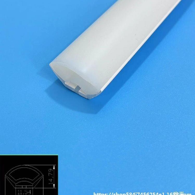 LED pás s V-tvarným rohom na stenu, s silikónovým obalom, pre vonkajšie pružné trojuholníkové svetlo