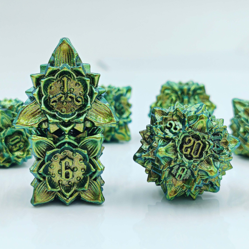 Metalni set kockica za stolne RPG igre: Dungeons & Dragons i Cthulhu