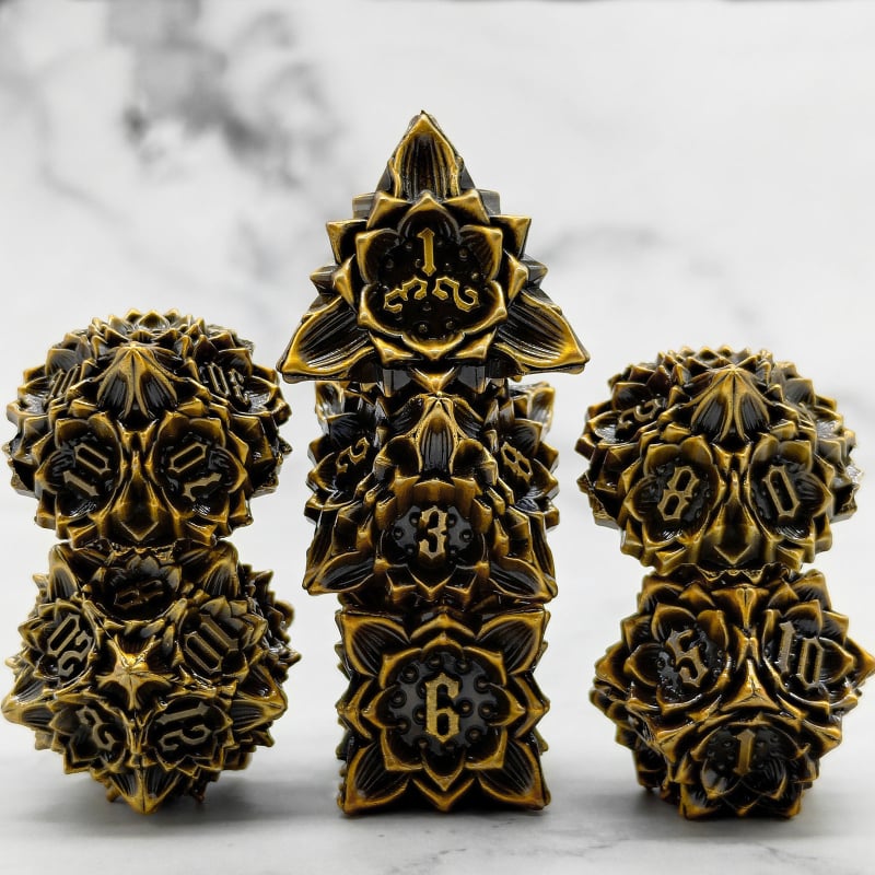 Metalni set kockica za stolne RPG igre: Dungeons & Dragons i Cthulhu