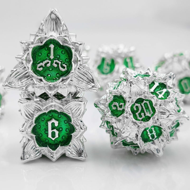 Metalni set kockica za stolne RPG igre: Dungeons & Dragons i Cthulhu