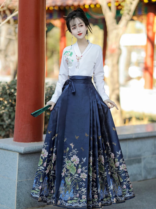 Lotus Fairy: zlatno upletena floralna ukras na suknji u stilu horse-face, Hanfu set za žene, novi kineski stil, svakodnevno nošenje