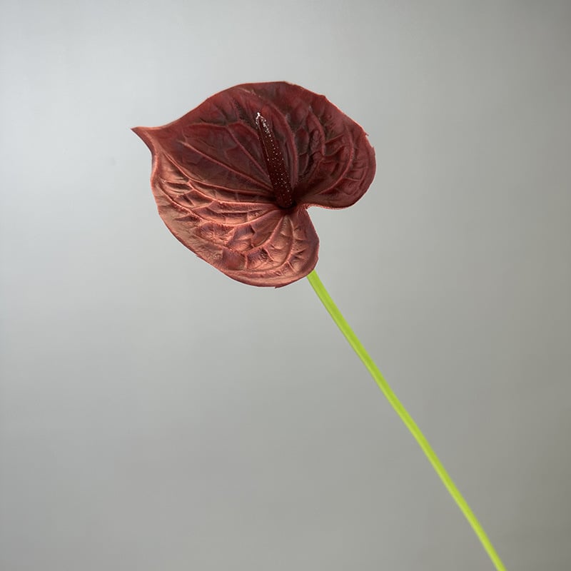 Flower King 3D PU umelé kvety – kytica s červeným anthuriumom, flamingo kvetom, pokojovou ľaliou a phalaenopsis orchideou, výška 30–100 cm, na svadby, rekvizity na fotenie a domovú dekoráciu
