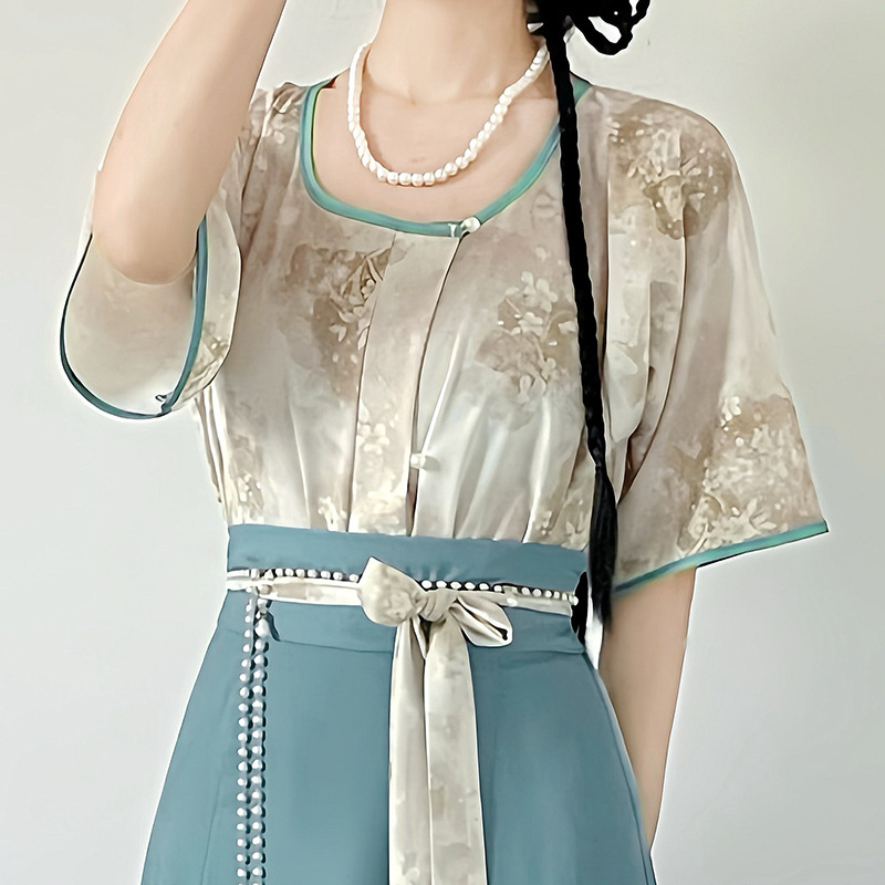 Mucha Original — Mali Tang stil Hanfu ispisni set: cvjetni uzorak, kratki rukavi, okrugli izrez i suknja s osam panela za svakodnevnu upotrebu