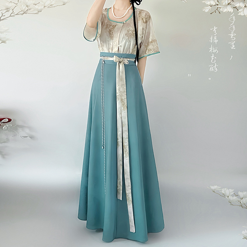 Mucha Original — Mali Tang stil Hanfu ispisni set: cvjetni uzorak, kratki rukavi, okrugli izrez i suknja s osam panela za svakodnevnu upotrebu