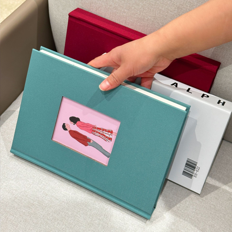 5-palcové širokoformátové instantné fotoalbum s priehradkami na karty a vloženými stranami, zapisovateľné, vhodné ako svadobná kniha hostí a rodinné fotoalbum